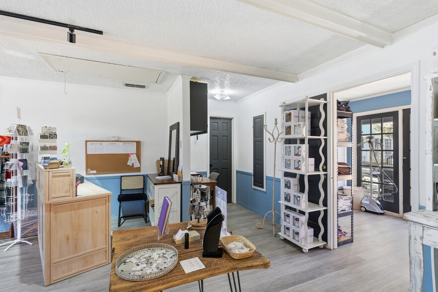 More Photos Of 201 N State St, Fort Davis Hotel For Sale