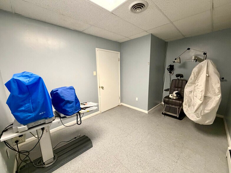 More Photos Of 1137 Light St, Baltimore Storefront Retail Residential For Sale