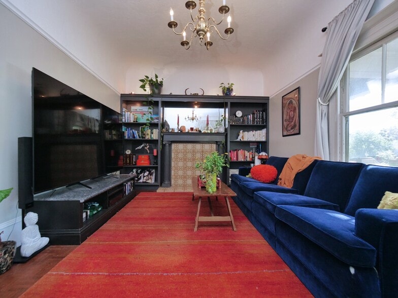 More Photos Of 1901-1903 H St, Sacramento Apartments For Sale