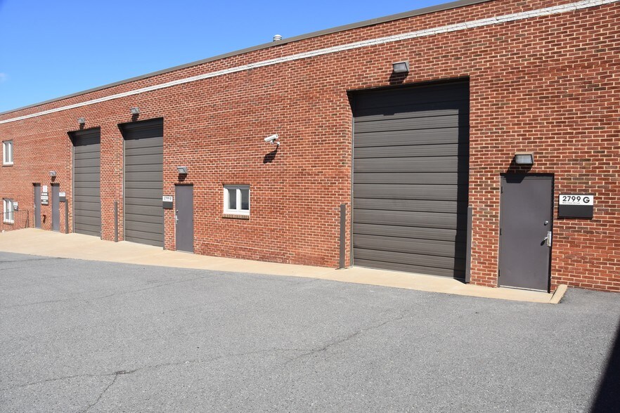 More Photos Of 2801 Merrilee Dr, Fairfax Warehouse For Lease
