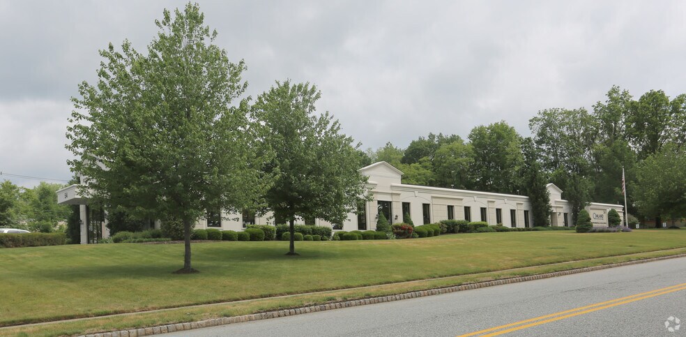 More Photos Of 54 Horsehill Rd, Cedar Knolls Medical For Lease