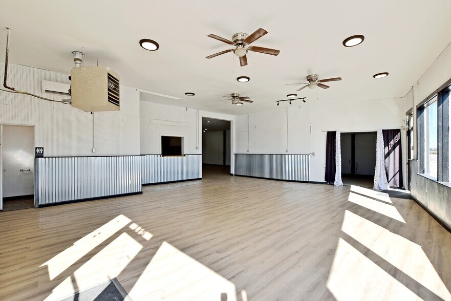 More Photos Of 115 Hwy 85, Ault Freestanding For Lease