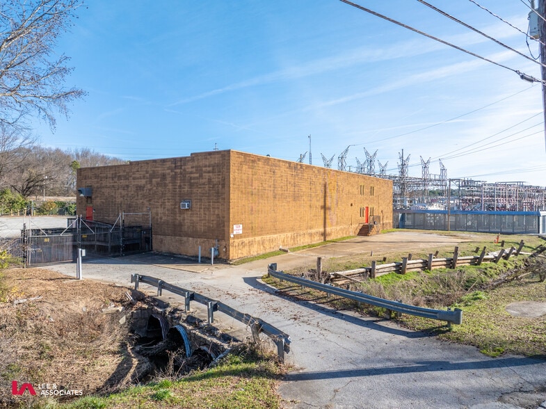 Primary Photo Of 1239 Willingham Dr, East Point Warehouse For Sale