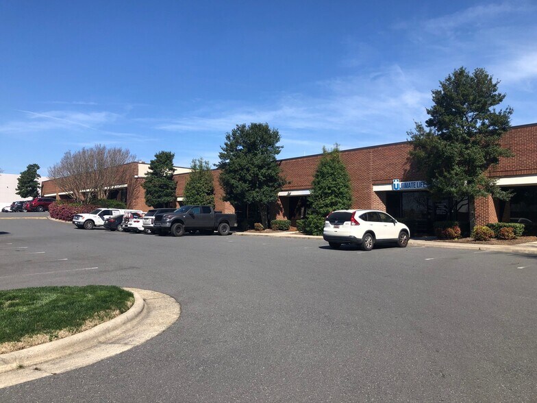 More Photos Of 377 Rubin Center Dr, Fort Mill Light Distribution For Lease