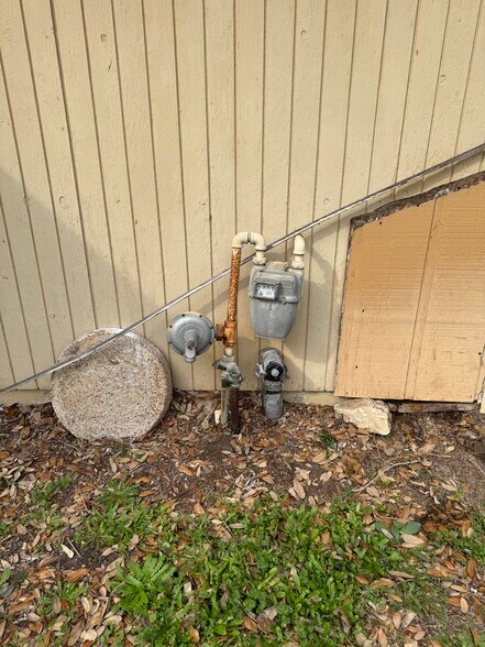 More Photos Of 300 Echols st, Prairie View Multifamily For Sale