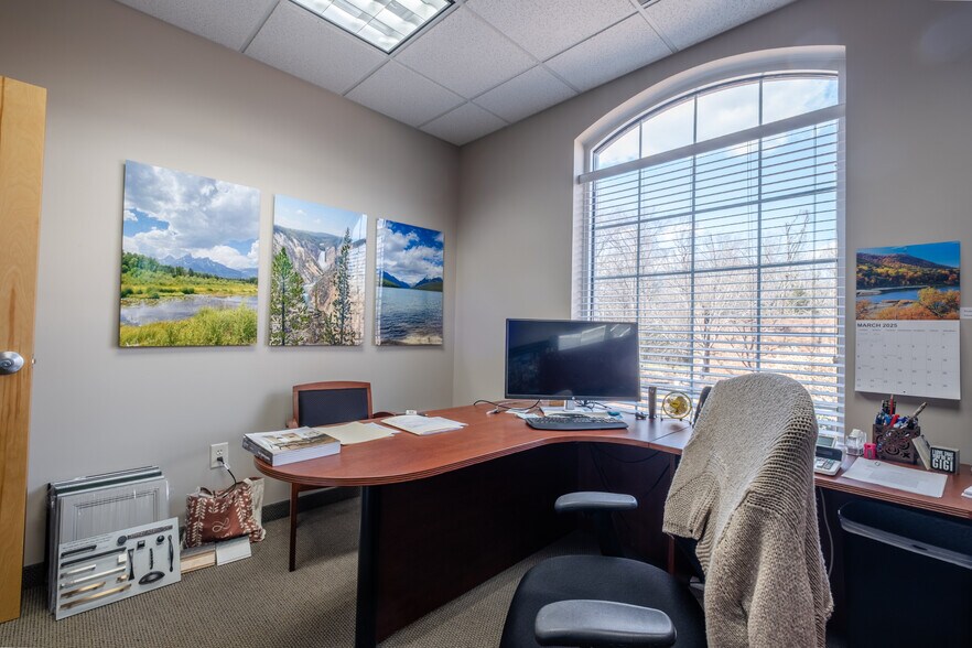 More Photos Of 7261 Burlington Rd, Whitsett Office For Sale