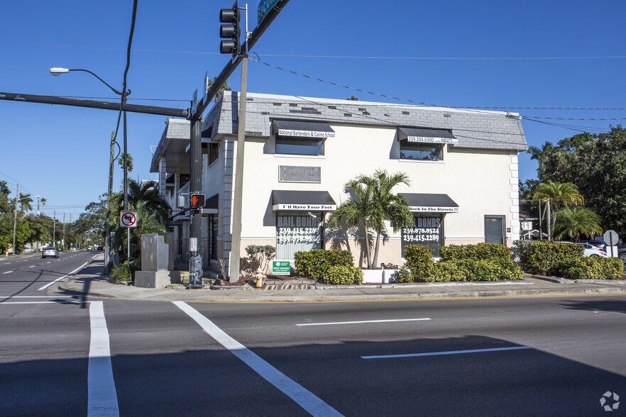 More Photos Of 2502 2nd St, Fort Myers Unknown For Lease