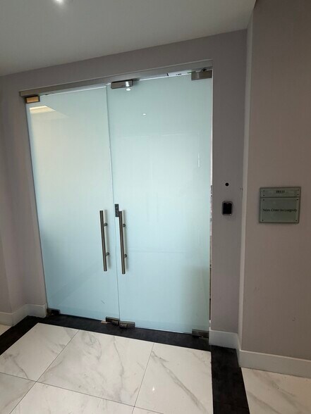 More Photos Of 150 SE 2nd Ave, Miami Office Residential For Lease