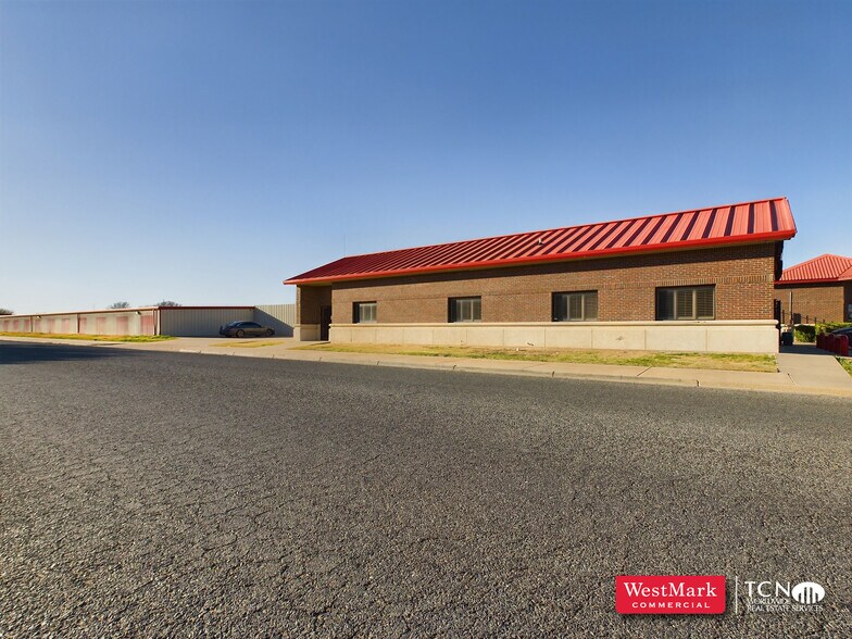 More Photos Of 3110 Frankford Ave, Lubbock Self Storage For Lease