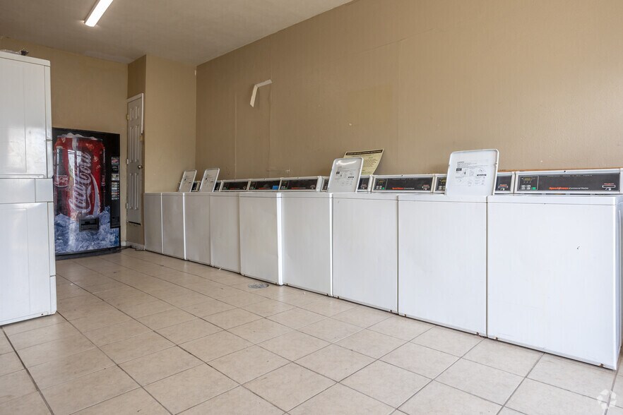 More Photos Of 3410 Fordham Rd, Dallas Apartments For Sale