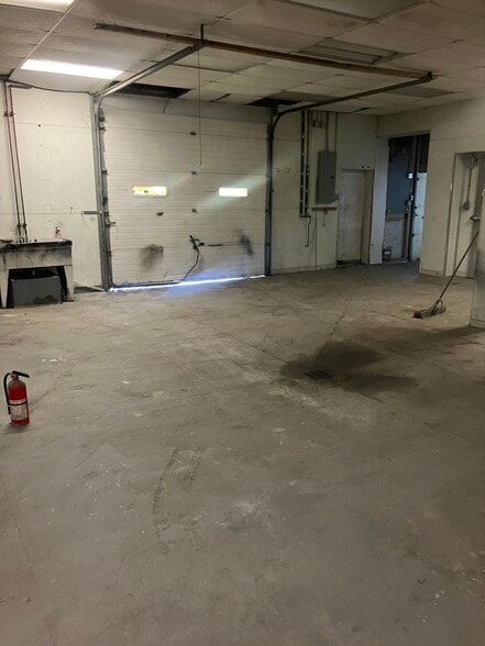 More Photos Of 171-173 Hayward Ave, Rochester Industrial For Sale