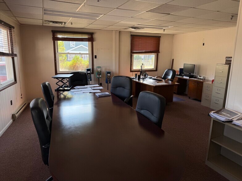 More Photos Of 331-335 N Main St. & W 8th Ave., Gloversville Manufacturing For Sale