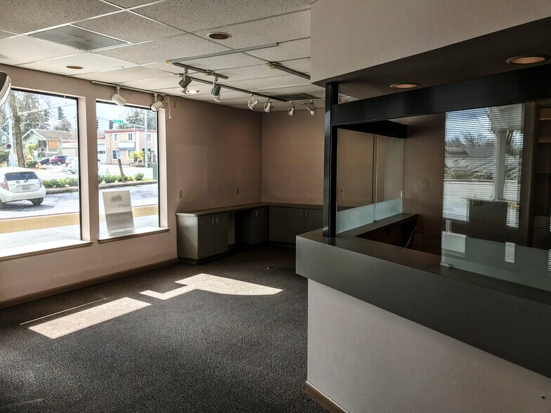 More Photos Of 2600 Martin Way E, Olympia Freestanding For Sale