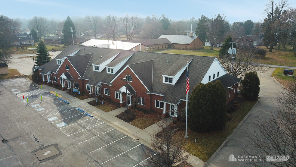 Primary Photo Of 1162-1170 Cleveland Ave, Amherst Medical For Lease