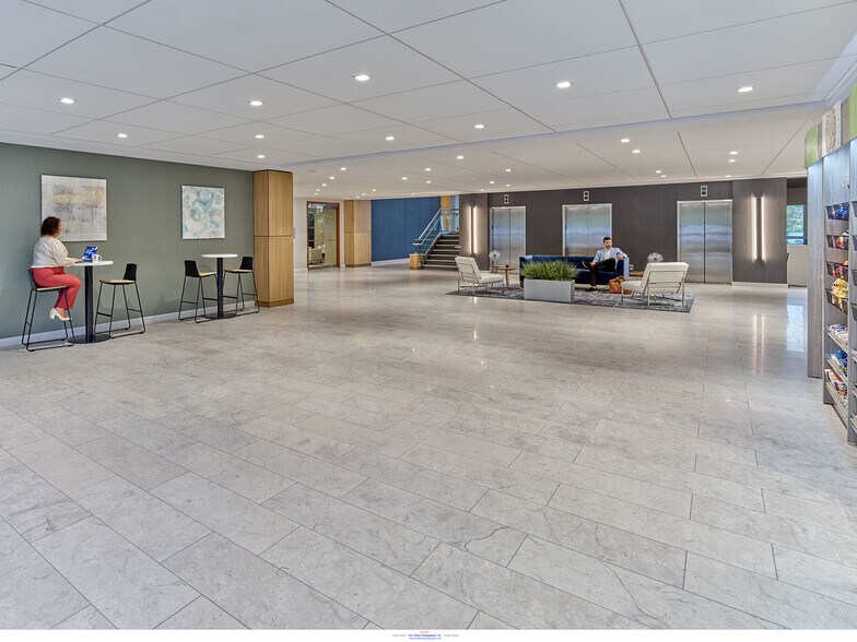 More Photos Of 100 Berwyn Park, Berwyn Unknown For Lease