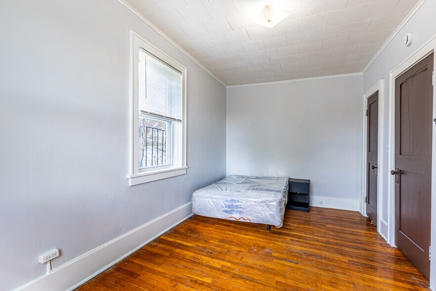 More Photos Of 865 Lake Ave, Rochester Apartments For Sale