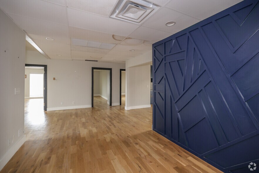 More Photos Of 4641 S Braden Ave, Tulsa Office For Sale