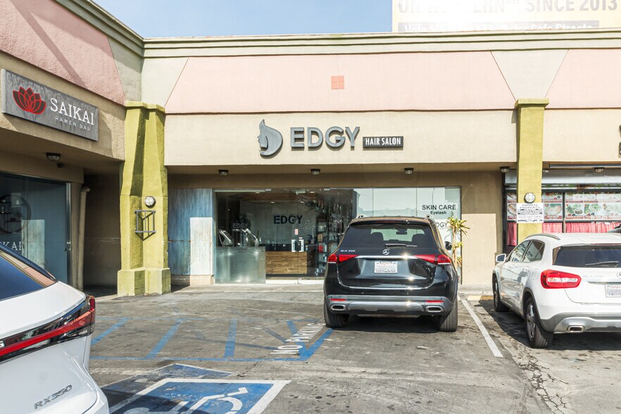 More Photos Of 201-215 N Western Ave, Los Angeles Storefront For Sale