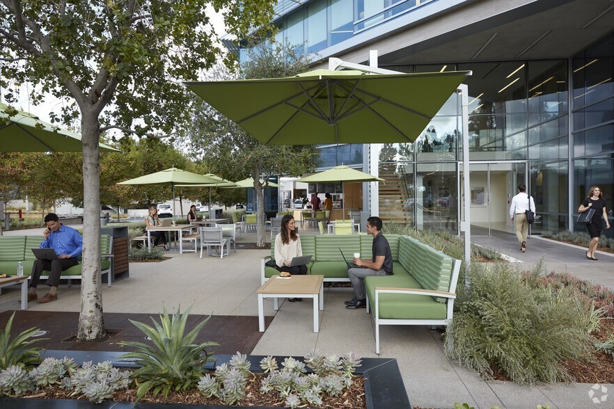 More Photos Of 12680 High Bluff Dr, San Diego Office For Lease