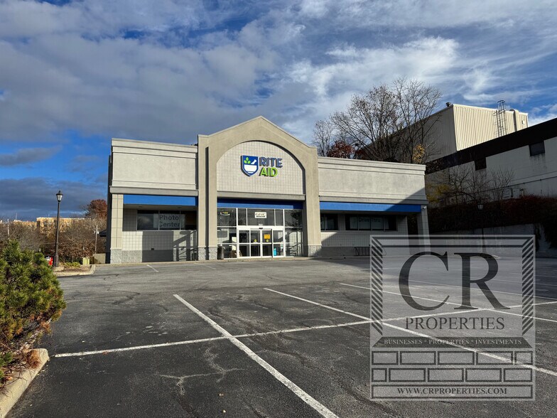 More Photos Of 3350 North Rd, Poughkeepsie Drugstore For Sale