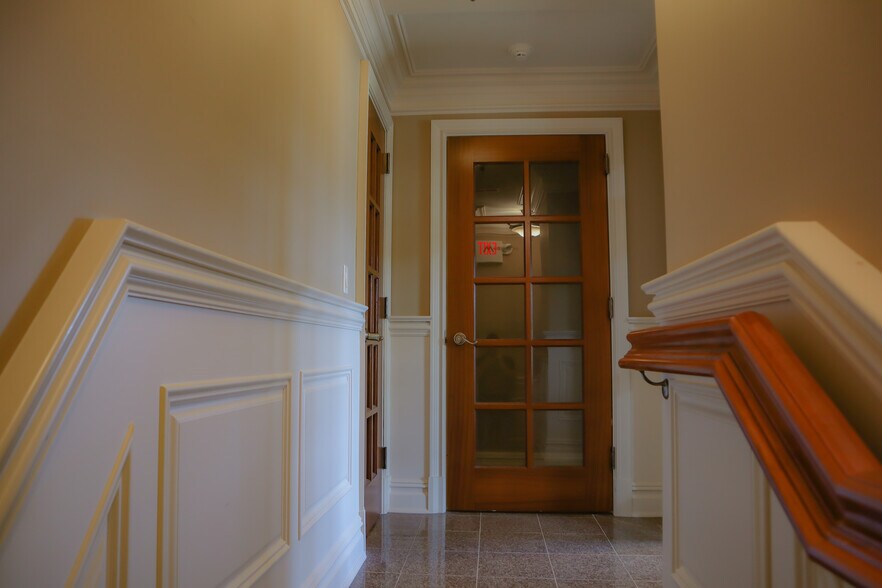 More Photos Of 21 W High St, Somerville Office For Lease