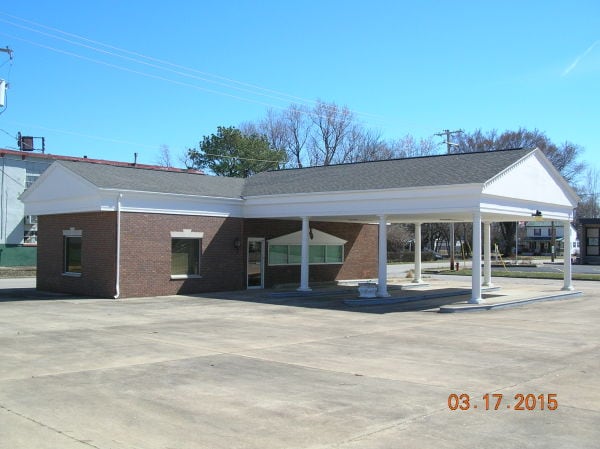 Primary Photo Of 300 W Church St, Salem Office For Sale