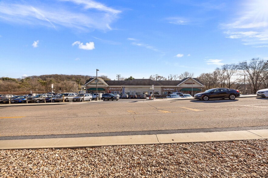 More Photos Of 1326 Hillside Ave, Harrisonburg Freestanding For Lease