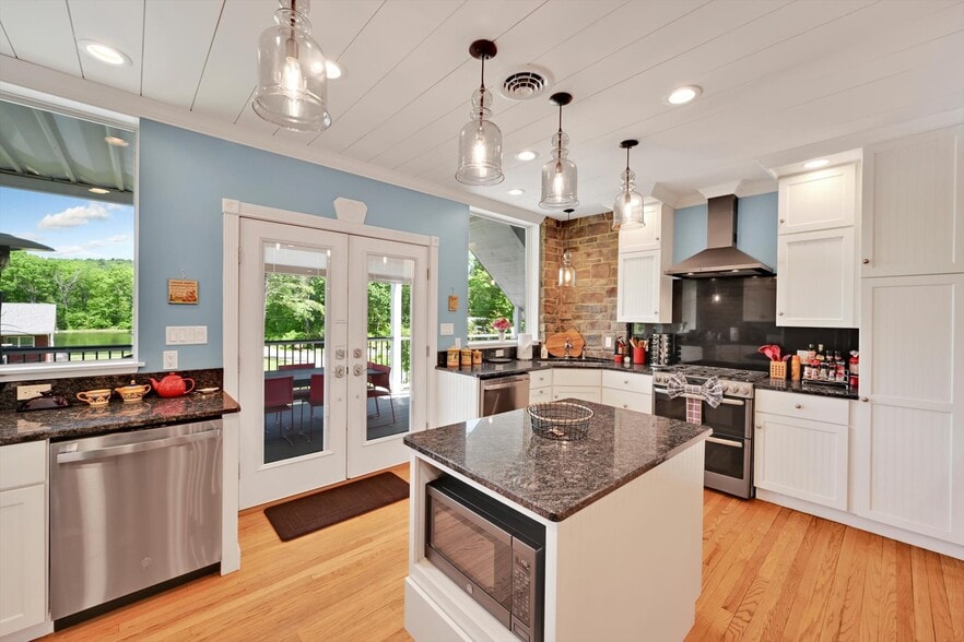 More Photos Of 279 Greenview Dr, Saylorsburg Religious Facility For Sale