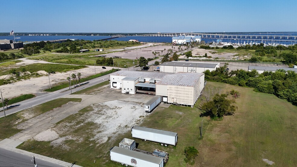 More Photos Of 260 Maple St, Biloxi Food Processing For Sale
