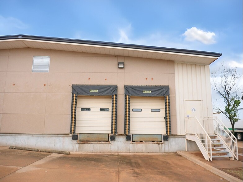 More Photos Of 400 Westland dr, Edmond Manufacturing For Sale