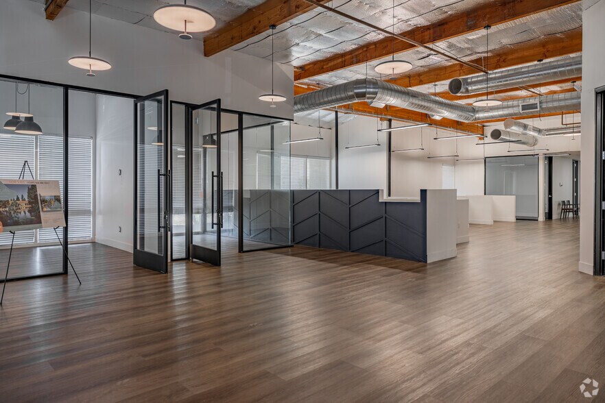 More Photos Of 1522 Brookhollow Dr, Santa Ana Office For Sale