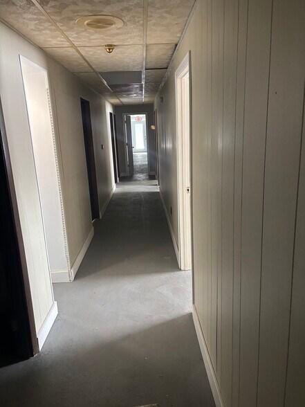 More Photos Of 2520 N Euclid Ave, Bay City Medical For Sale