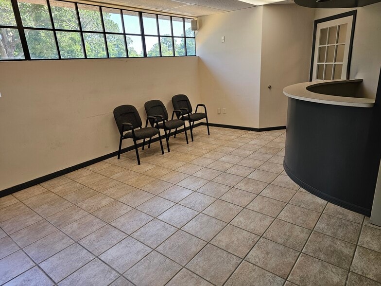 More Photos Of 75 Fox Ridge Ct, Debary Medical For Sale