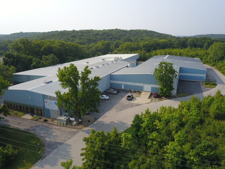 More Photos Of 19919 W Shawnee Mission Pky, Shawnee Manufacturing For Sale