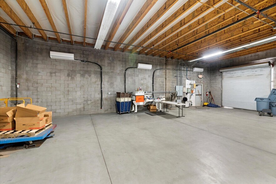 More Photos Of 8615 N 78th Ave, Peoria Warehouse For Sale