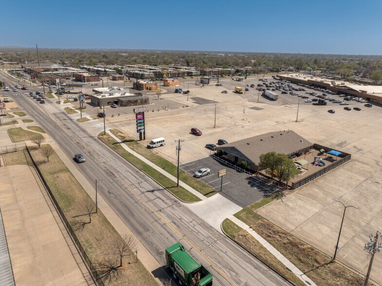 More Photos Of 2900-2962 SW 59th St, Oklahoma City Unknown For Lease