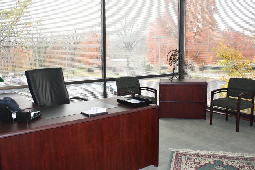 More Photos Of 101 Lindenwood Dr, Malvern Unknown For Sale