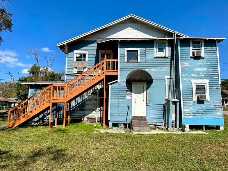 More Photos Of 1309 E Sitka St, Tampa Apartments For Sale