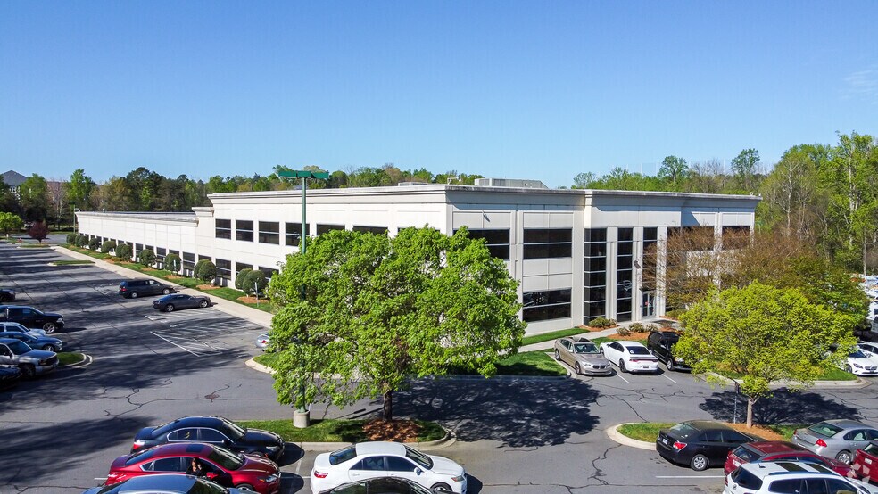 More Photos Of 3140 W Arrowood Rd, Charlotte Light Distribution For Sale