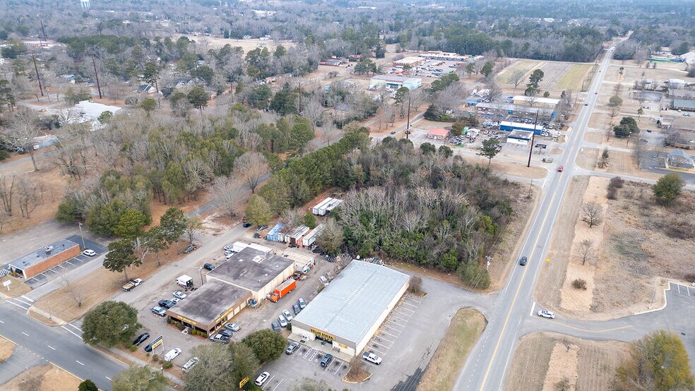 More Photos Of 1110 Richland Ave E, Aiken General Retail For Sale