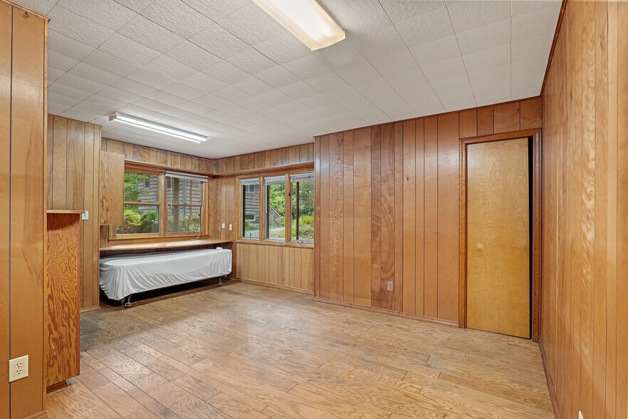 More Photos Of 243 Ridgeline Dr, Brevard Specialty For Sale