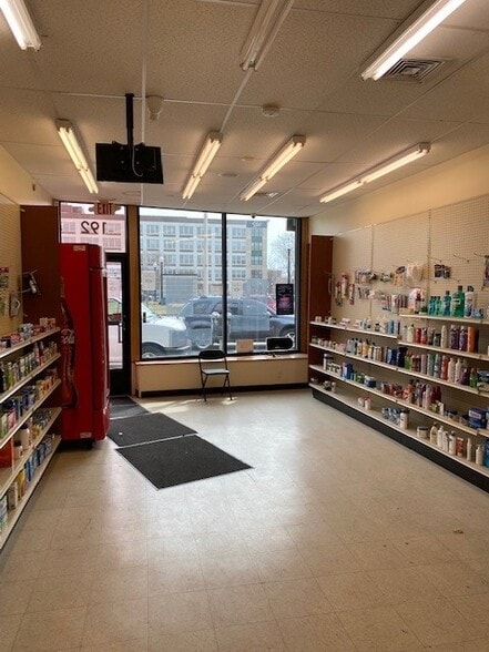 More Photos Of 190-192 Fairfield Ave, Bridgeport Storefront For Lease