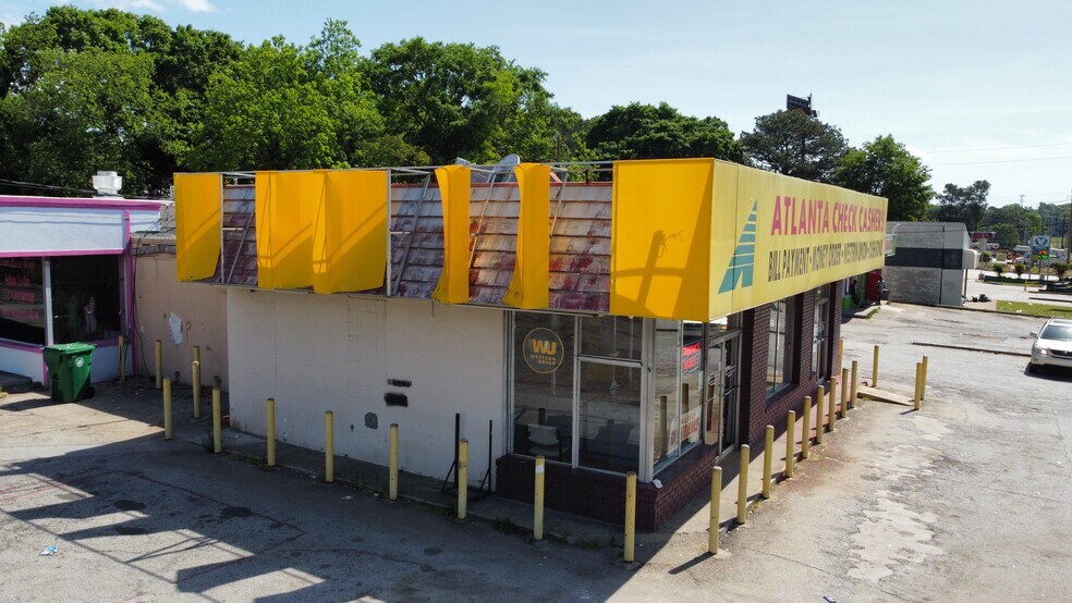 More Photos Of 4496 Glenwood Rd, Decatur Freestanding For Lease