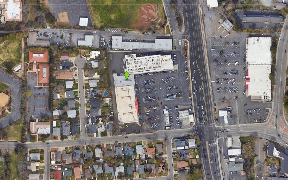 More Photos Of 415 Grass Valley Hwy, Auburn Freestanding For Lease
