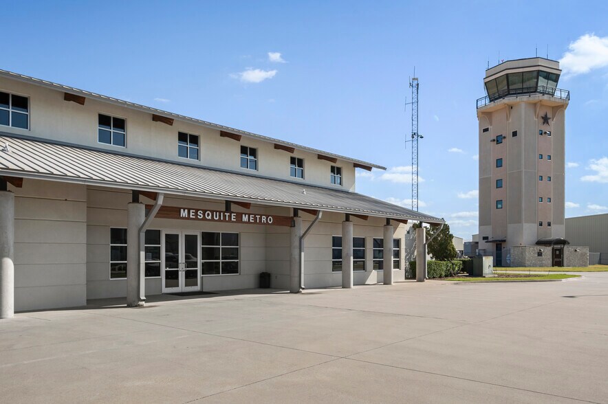 More Photos Of 1438 Airport Blvd, Mesquite Specialty For Sale