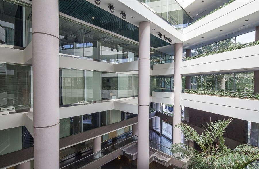 More Photos Of 400 Virginia Ave SW, Washington Office For Lease