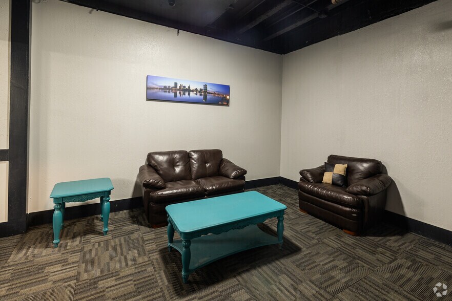 More Photos Of 505 Jefferson Ave, Toledo Multifamily For Sale