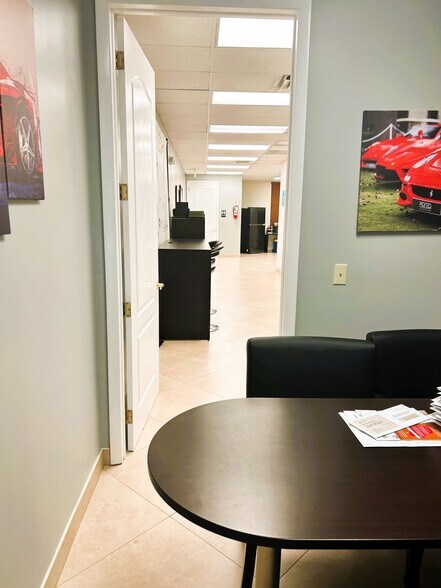 More Photos Of 9700 Stirling Rd, Cooper City Office For Lease