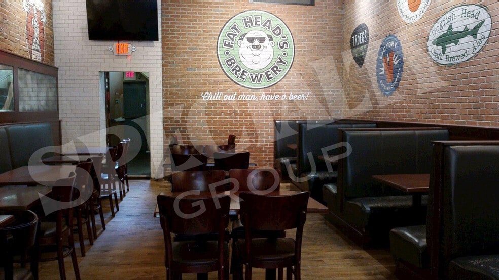 More Photos Of 1805 E Carson St, Pittsburgh Bar For Sale