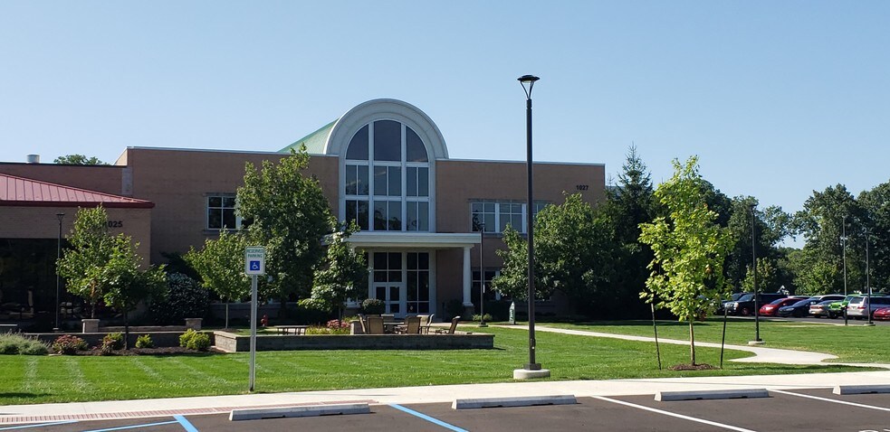 Primary Photo Of 1025 W Rudisill Blvd, Fort Wayne Office For Lease